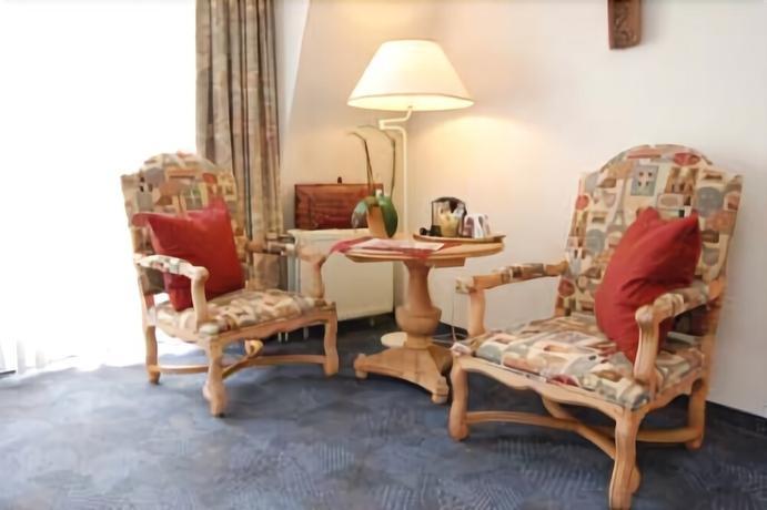 Hotel Lessing ดุสเซลดอร์ฟ ภายนอก รูปภาพ